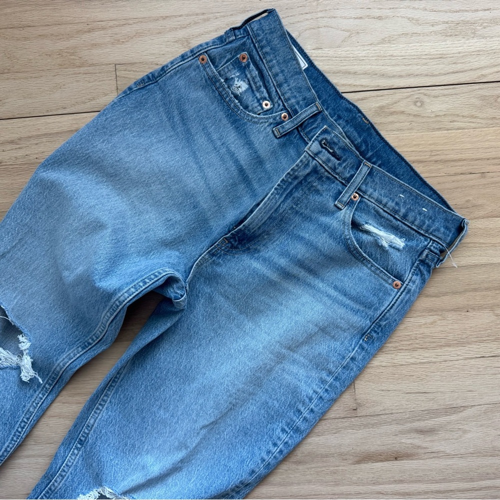 Women’s Distressed Straight Jeans (New/Never Worn)